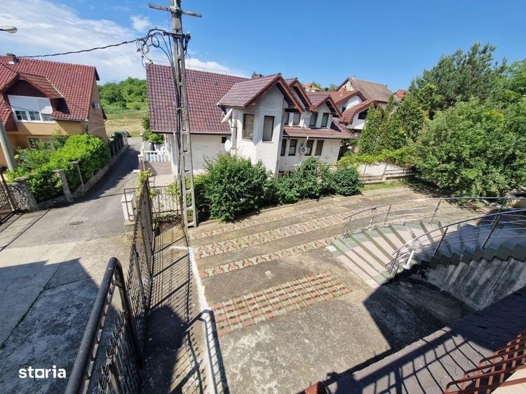 Casă cu 4 camere în Sud