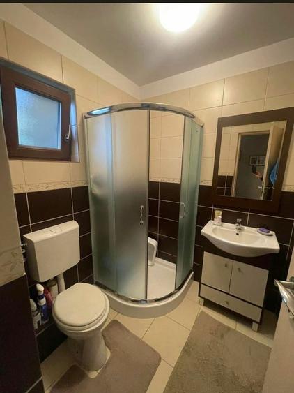 Apartament cu 4 camere decomandat în Moșnița Nouă