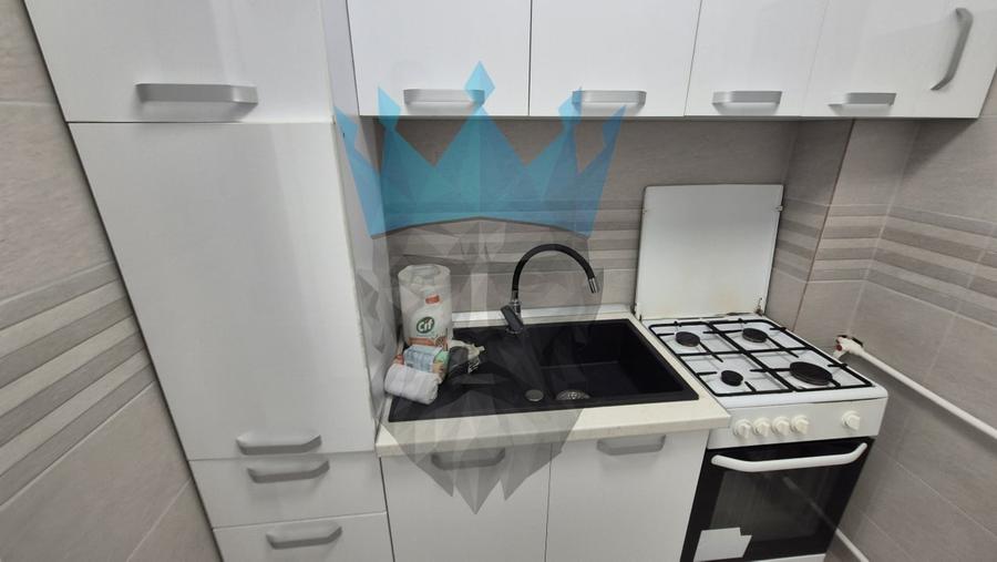 Apartament cu 2 camere semidecomandat, mobilat în Teiul Doamnei