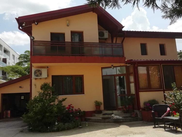 Casă cu 4 camere cu Teren 500 Mp în Iancu Nicolae