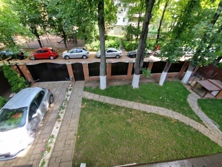 Casă individuală cu 5 camere în Central