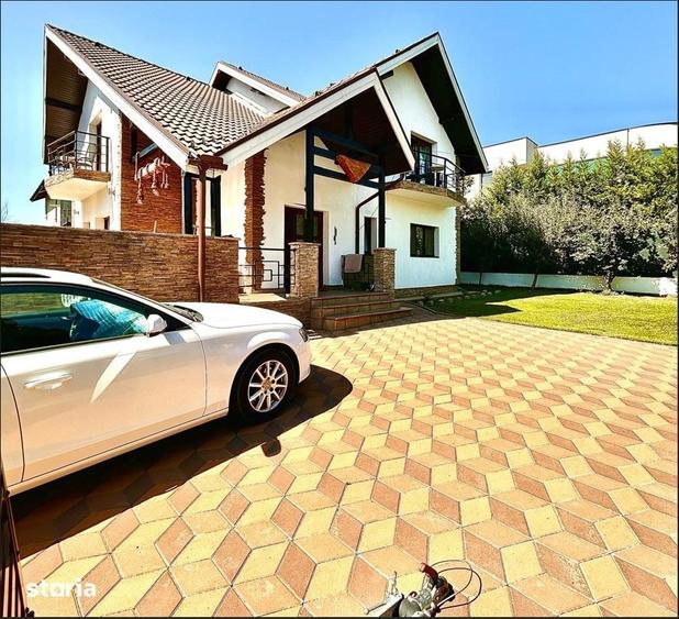 Casă cu 5 camere decomandat cu Teren 600 Mp în Nicolina