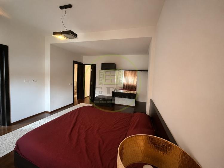 Apartament cu 3 camere decomandat, mobilat în 1 Mai