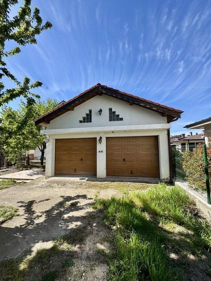 Casă cu 4 camere în Ultracentral