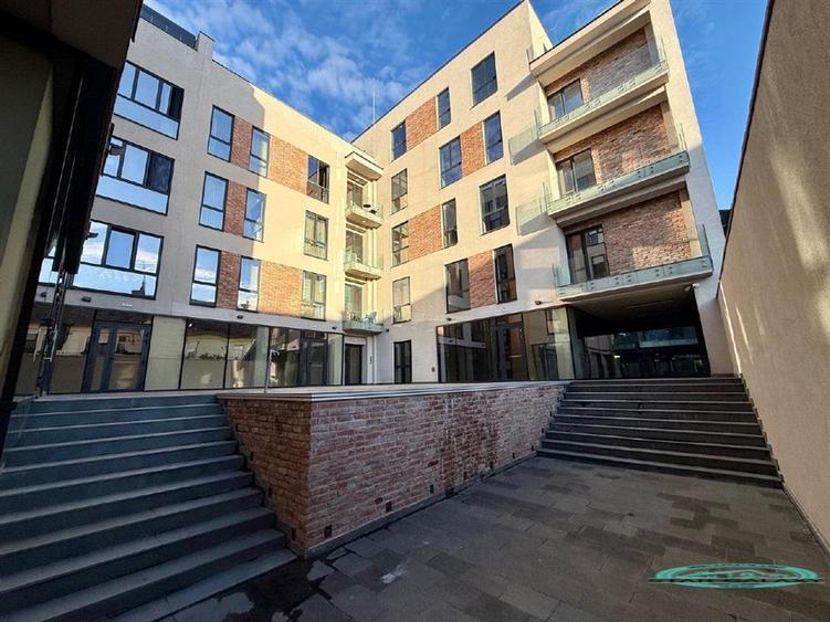 Apartament cu 2 camere decomandat în Ultracentral