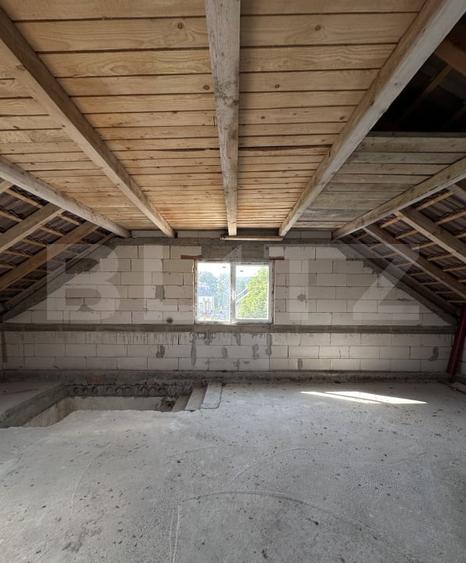 Casă individuală cu 9 camere cu Teren 500 Mp în Gherla