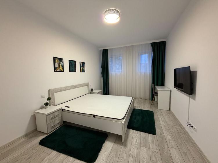 Apartament cu 2 camere decomandat, mobilat în Central