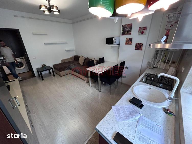 Apartament cu 2 camere în Apărătorii Patriei
