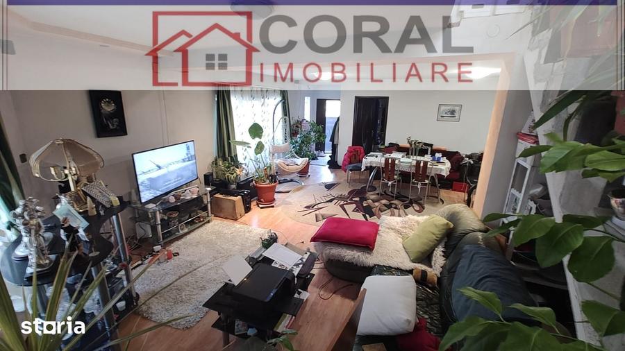 Casă cu 5 camere cu Teren 329 Mp în Decebal