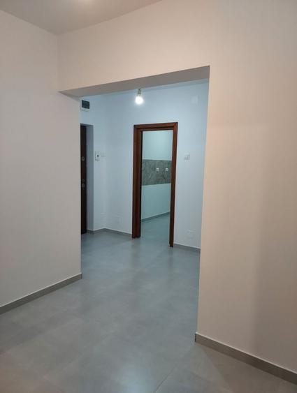 Apartament cu 3 camere decomandat în Păcurari