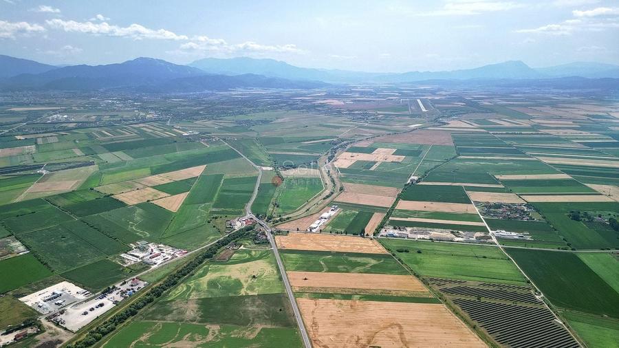 Teren Construcții intravilan de 60000 mp, în Feldioara