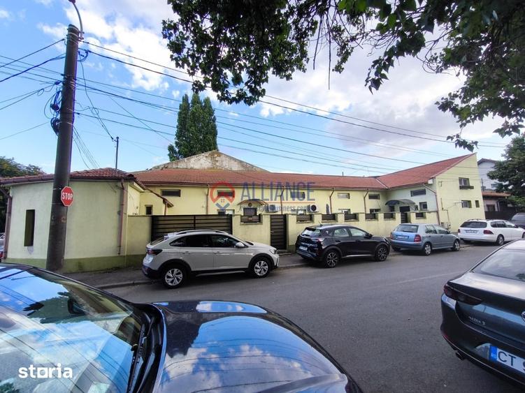 Casă cu 5 camere semidecomandat cu Teren 295 Mp în ICIL