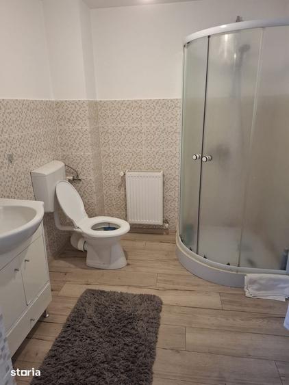 Casă cu 5 camere cu Teren 600 Mp în Central