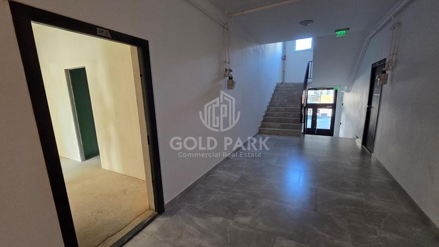 Spațiu comercial, de 188.60000610352 mp, în Florești