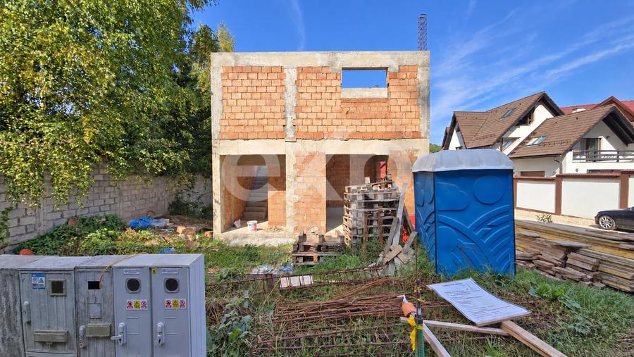 Casă individuală cu 4 camere cu Canalizare în Bunloc