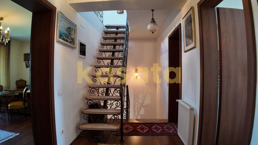 Casă cu 5 camere cu Canalizare în Pipera