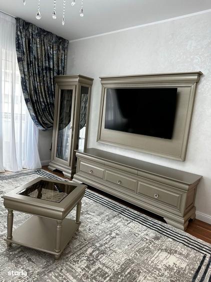 Apartament cu 3 camere decomandat în Breazu