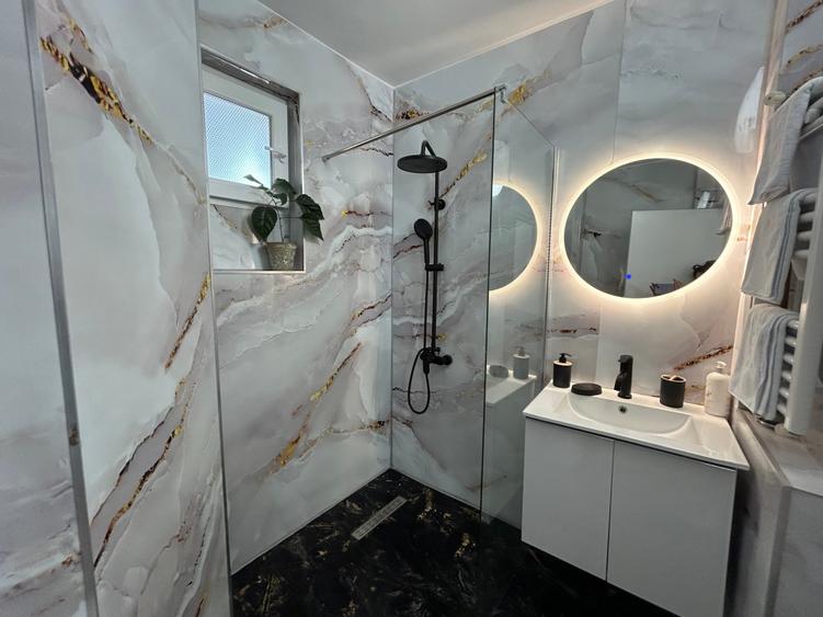 Apartament cu 2 camere decomandat în Romană