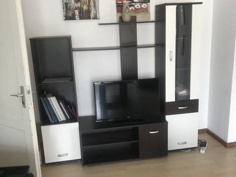 Apartament cu 2 camere semidecomandat, mobilat în Victoriei