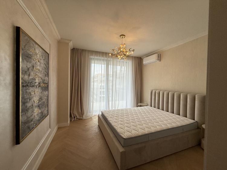 Apartament cu 4 camere în Pipera
