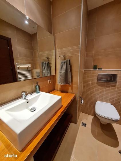 Apartament cu 3 camere decomandat în Dudești