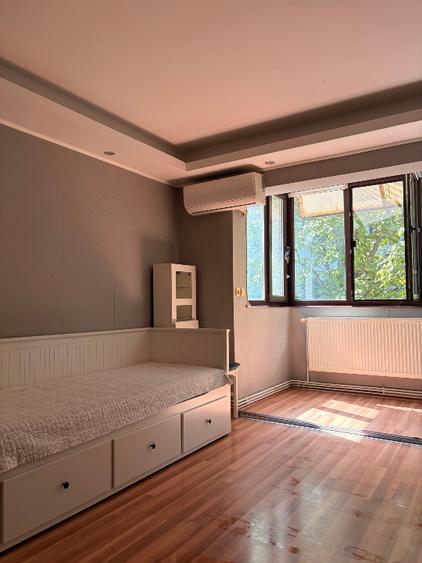 Apartament cu 2 camere semidecomandat în Dacia