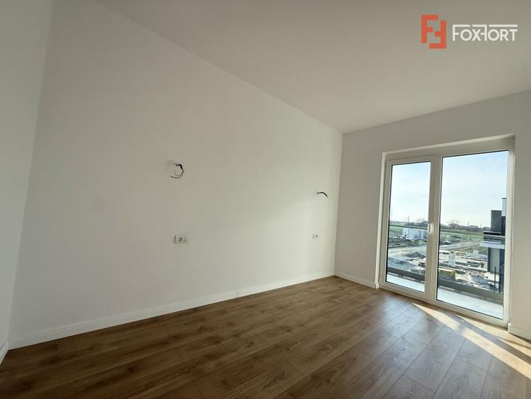 Duplex cu 4 camere cu Teren 374 Mp în Covaci