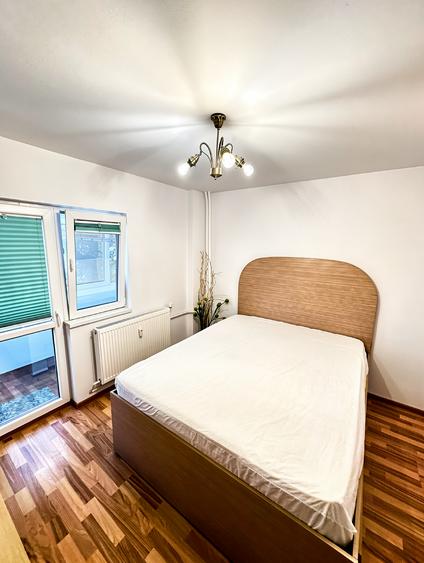 Apartament cu 4 camere decomandat în Bucur Obor