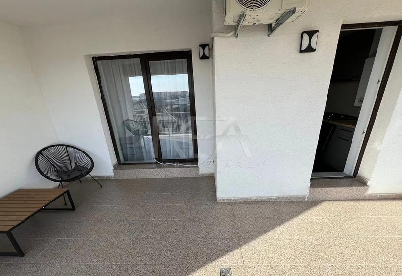 Apartament cu 2 camere decomandat, mobilat în Titan