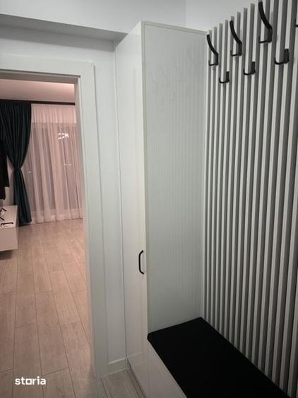 Garsonieră decomandată în Titan