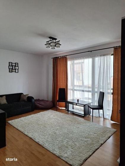 Apartament cu 2 camere decomandat în Apusului