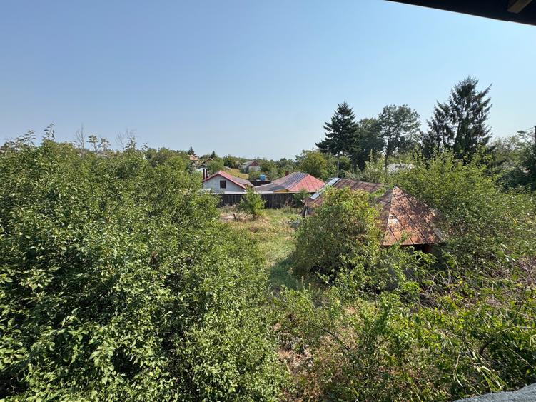 Casă individuală cu 5 camere cu Teren 1088 Mp în Vânătorii Mari