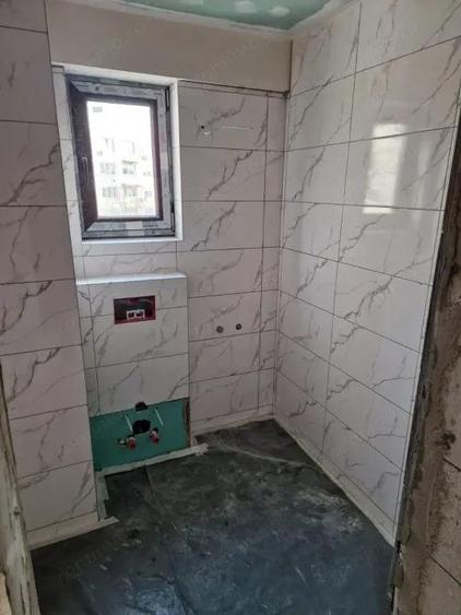 Apartament cu 3 camere decomandat în George Enescu
