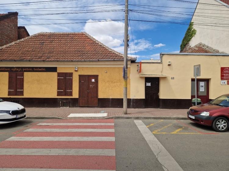 Birou, de 260 mp, în Ultracentral