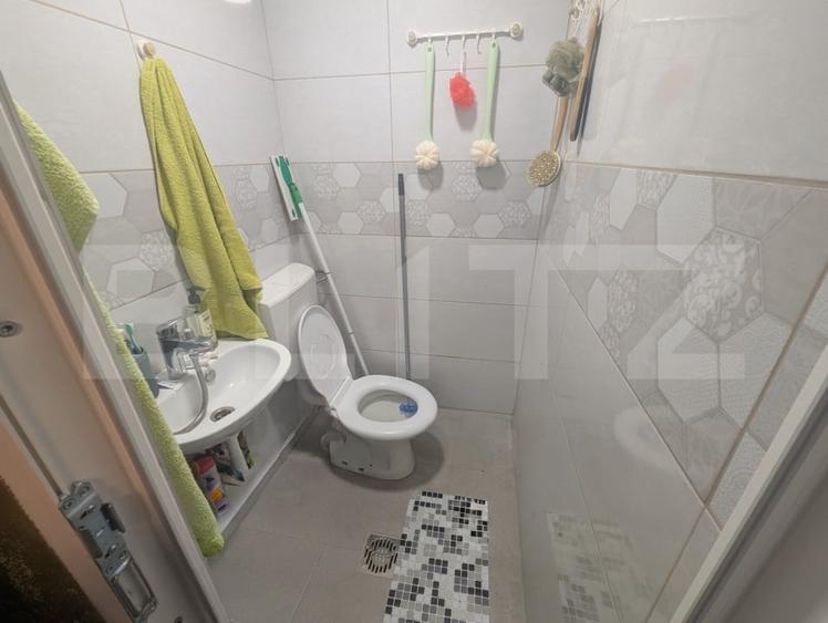 Garsonieră decomandată, mobilată în Decebal