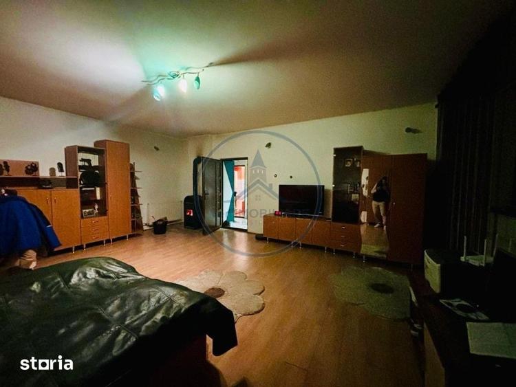 Casă cu 4 camere cu Teren 300 Mp în Central