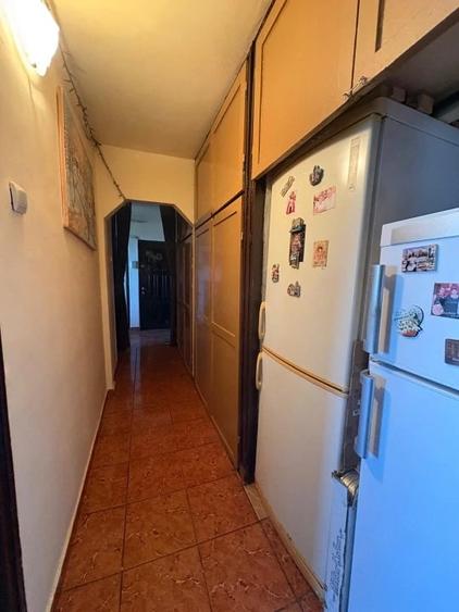 Apartament cu 3 camere decomandat în Vest