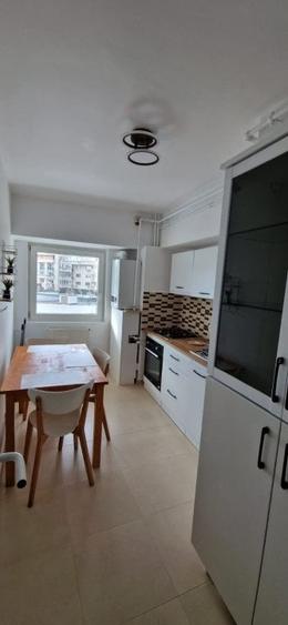Apartament cu 2 camere decomandat, mobilat în Unirii — fotografia 3