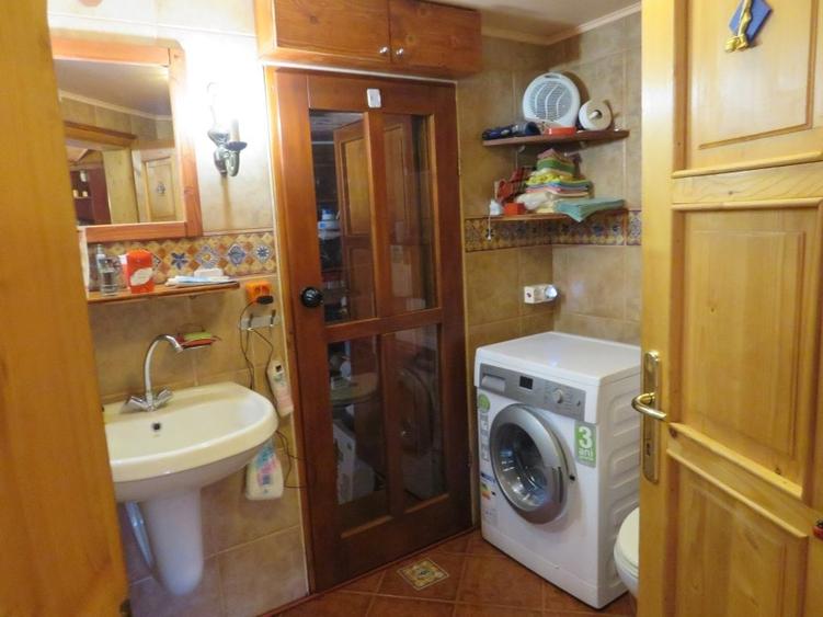 Casă cu 5 camere cu Canalizare în Câmpu Cetății