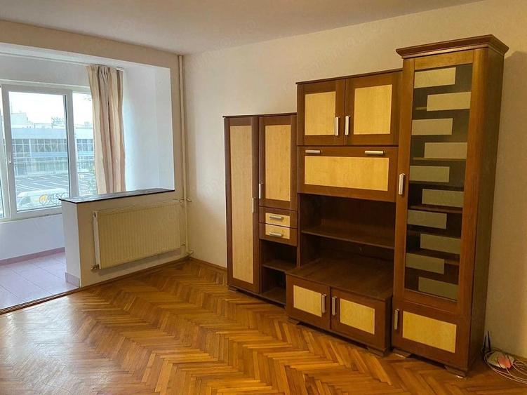 Garsonieră decomandată în Circumvalațiunii