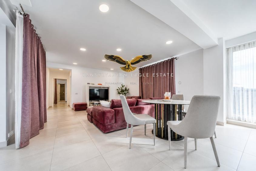 Apartament cu 3 camere semidecomandat, mobilat în Dâmbul Rotund