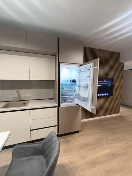 Apartament cu 2 camere decomandat, mobilat în Central