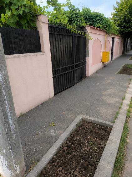 Casa ?i Teren 473 mp, Voluntari Deschidere Uria?a 18.85 m - 5
