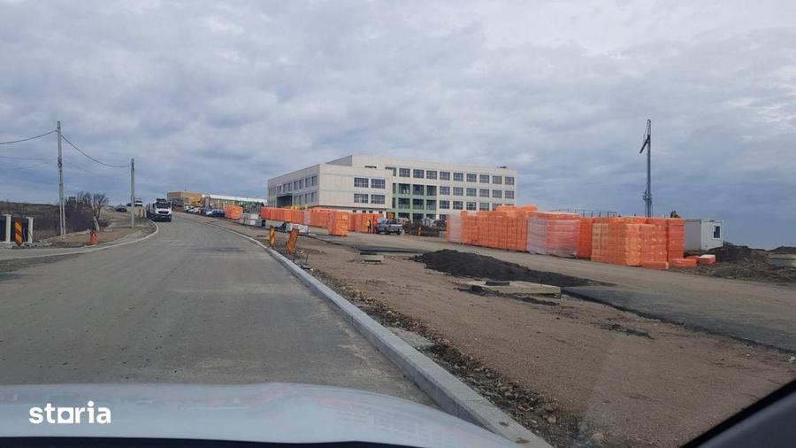 Teren de 4488 mp, în Borhanci