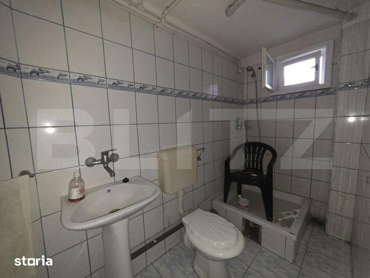 Casă cu 6 camere cu Teren 845 Mp în Solidarității