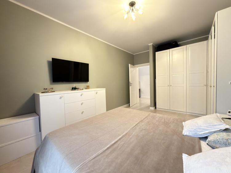 Apartament cu 2 camere semidecomandat, mobilat în Dumbrăvița