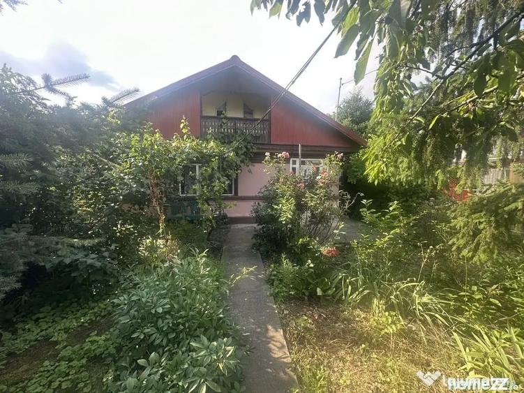 Casă cu 5 camere cu Teren 473 Mp în Central