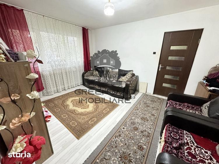 Apartament cu 2 camere semidecomandat în Podu Roș