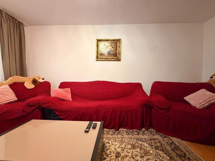 Apartament cu 3 camere decomandat în Crângași