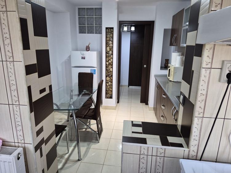 Apartament cu 2 camere decomandat în Popoveni